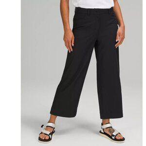 LULULEMON ATHLETICA City Sleek 5 Pocket Wide Leg Crop Pant 28 / 6 black